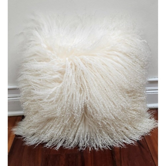 Mongolian Lamb Fur Pillow Cover Genuine Sheepskin FluffyFluffy White CushionCase - Picture 2 of 10